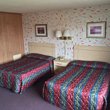 Macthrift Motor Inn เวอร์จิเนียบีช ภายนอก รูปภาพ